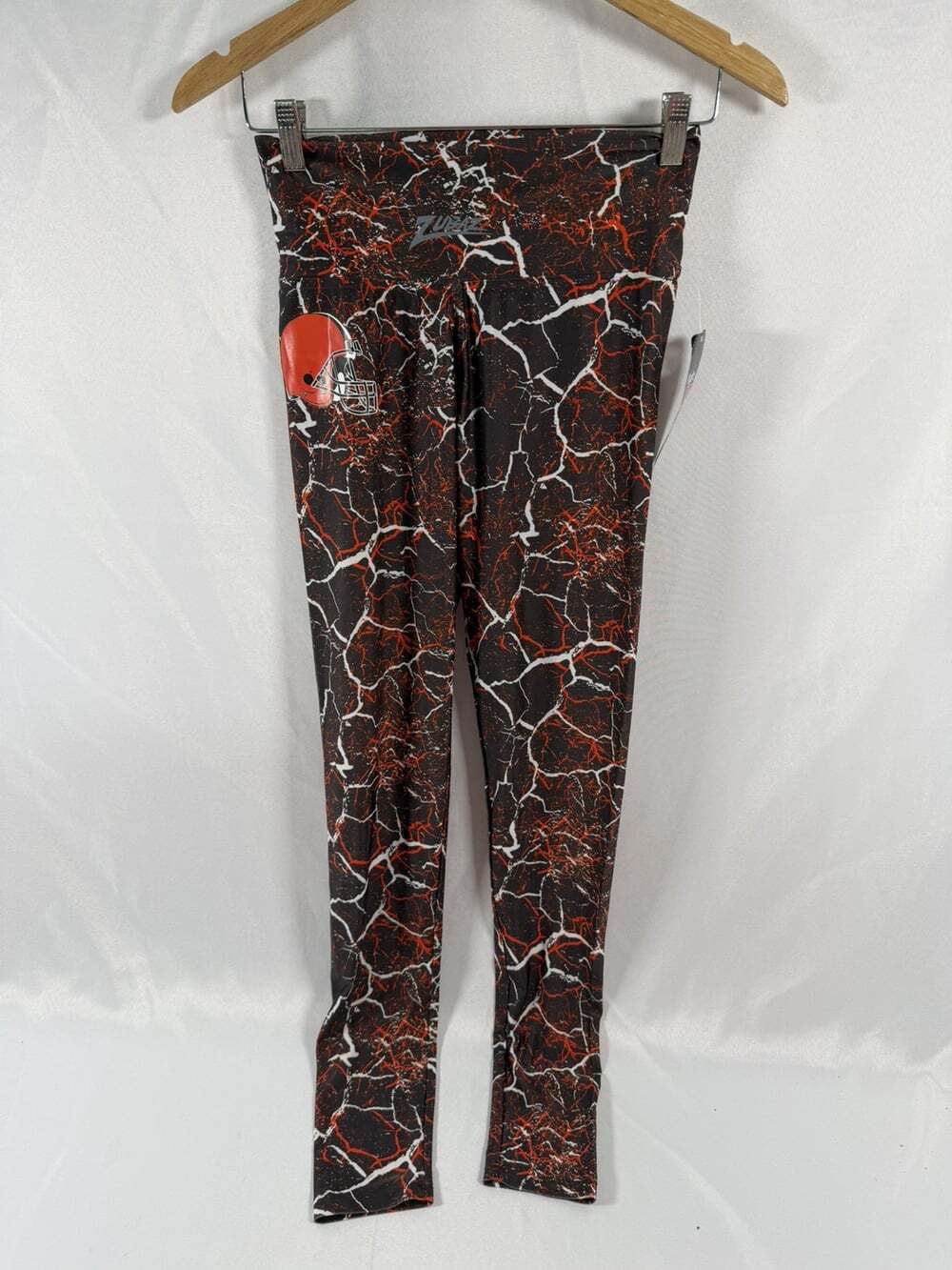 NFL Cleveland Browns Majestic Fan ZUBAZ Leggings Size Medium NWT